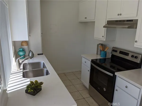 $375,000 | 23224 Orange Avenue, Unit 5, Lake Forest, CA 92630