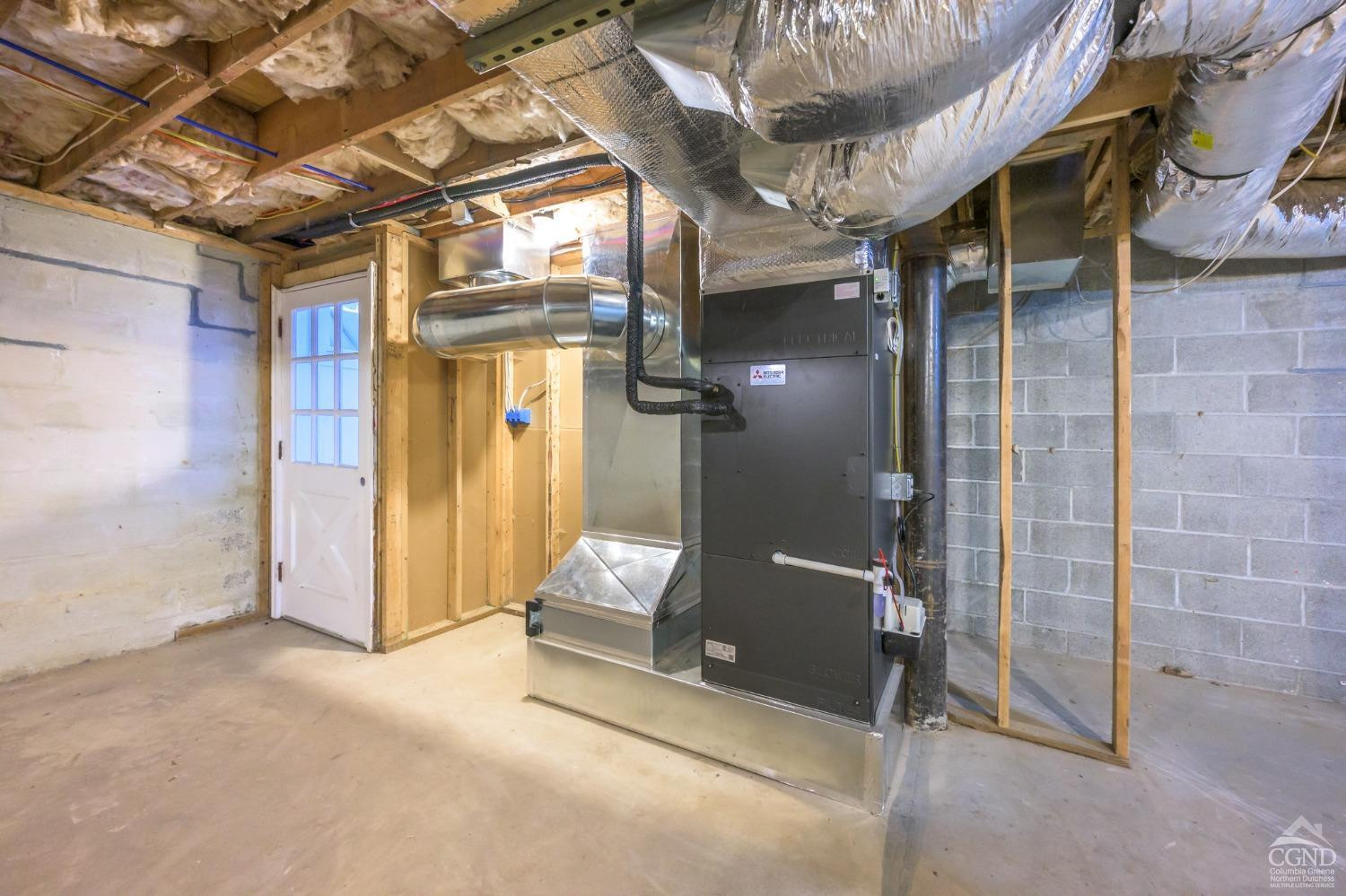 2221 Highway 9 Kinderhook, NY 12106 - Photo 41 of 41 a view of empty room with wooden floor