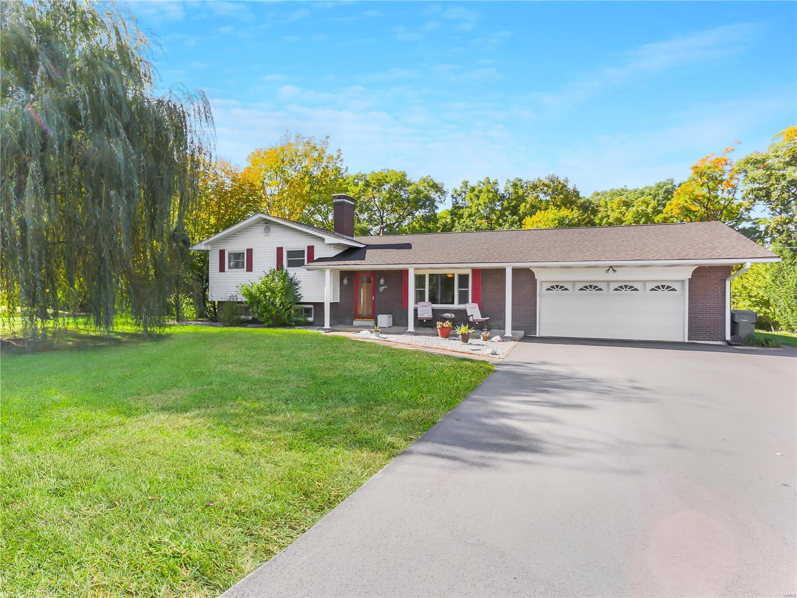 7325 Deer Hill Road Waterloo, IL 62298 - Photo 1 of 70