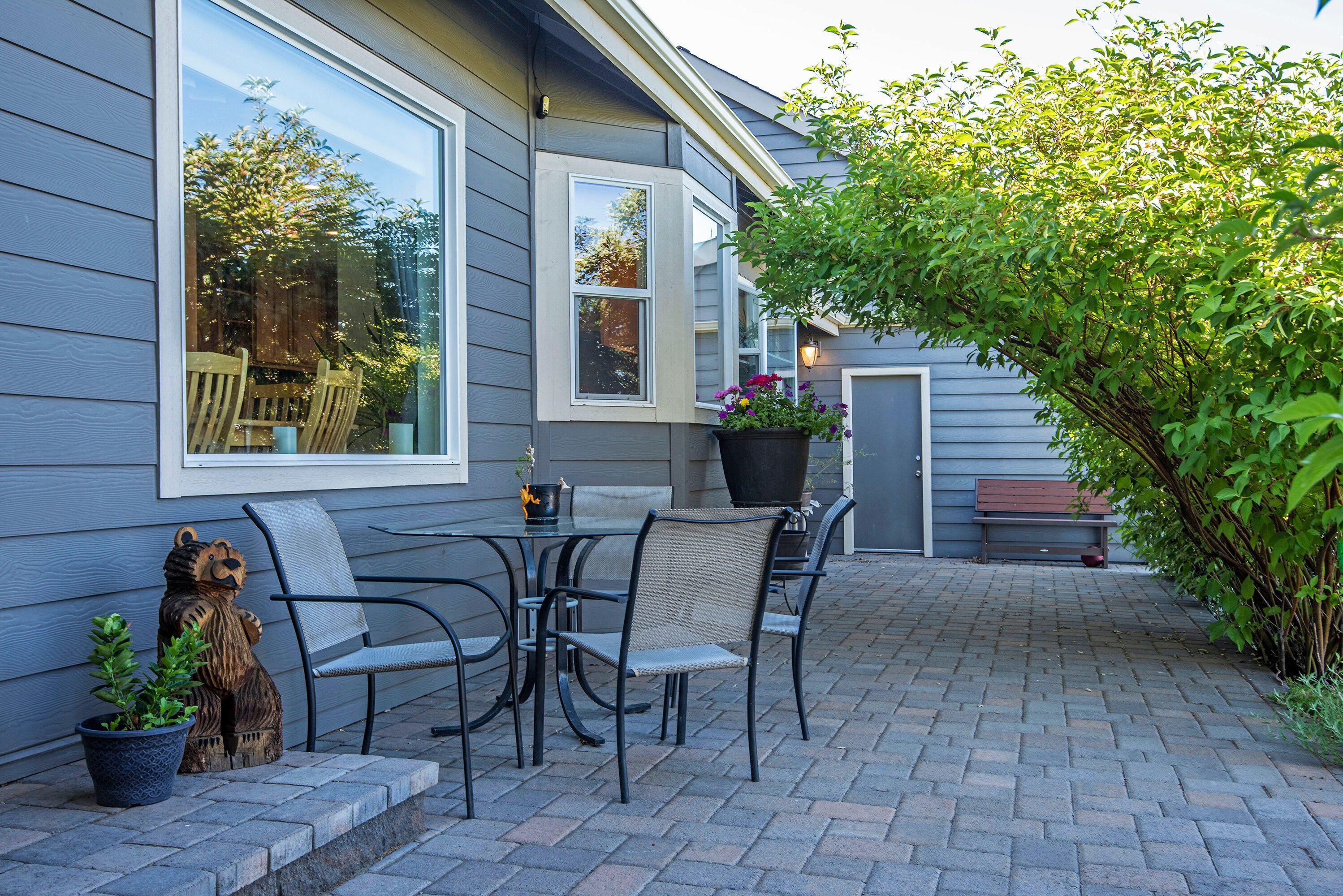 62227 Powell Butte Road Bend, OR 97701 - Photo 29 of 63 Back Patio