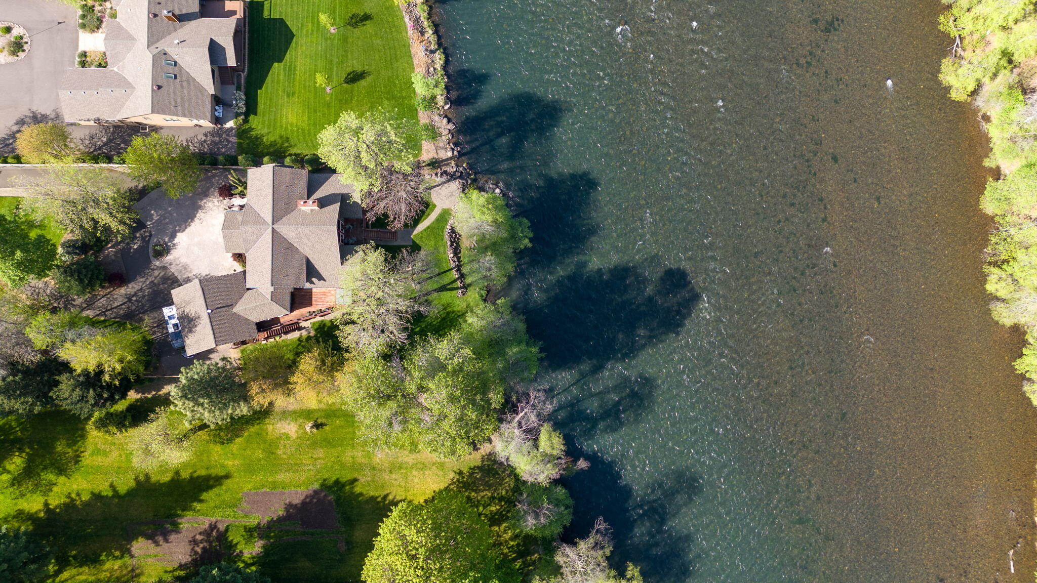 343 Rene Drive Shady Cove, OR 97539 - Photo 81 of 152 Aerial
