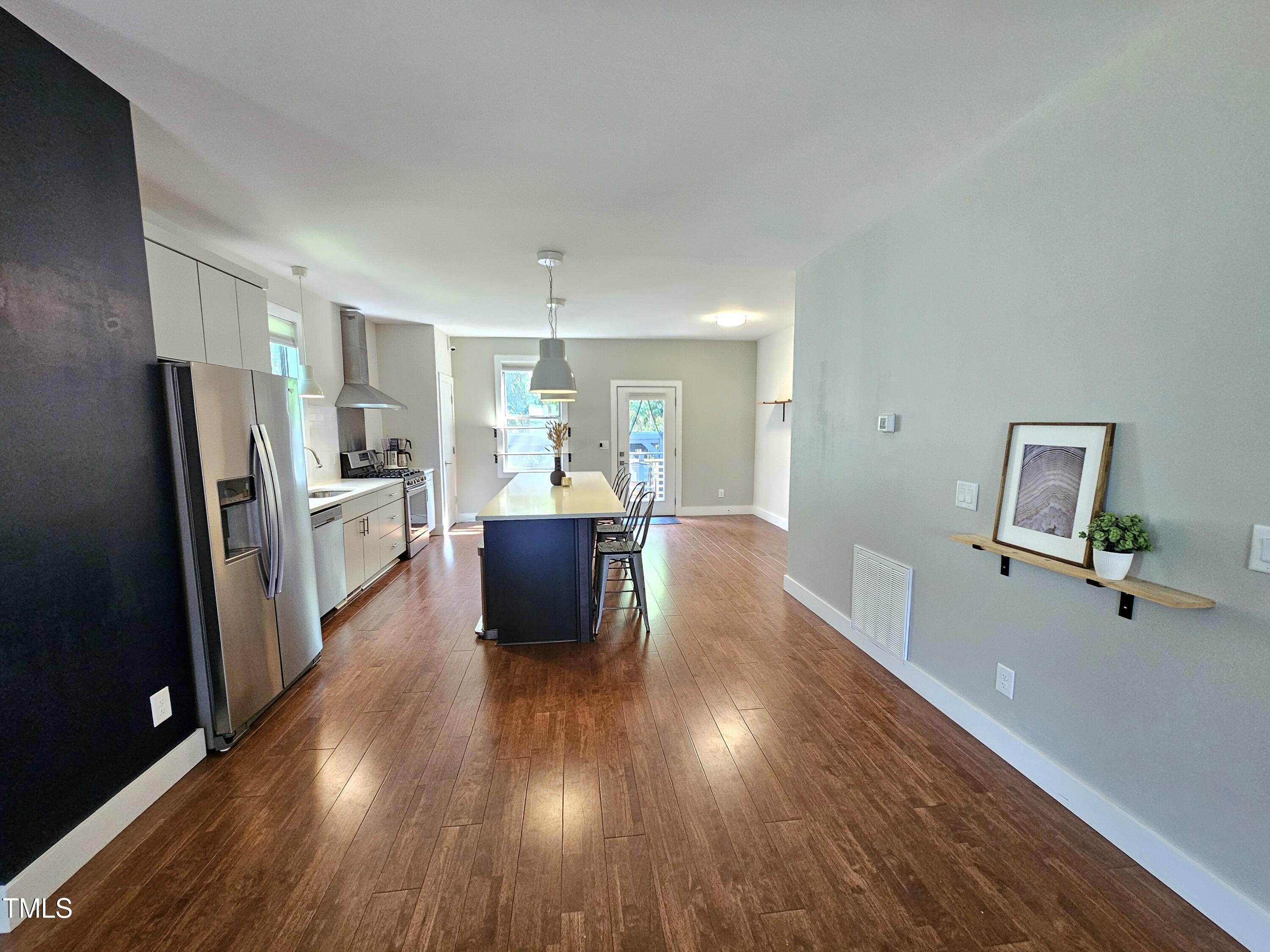 412 Bragg Street Raleigh, NC 27601 - Photo 15 of 41 20240821_145528