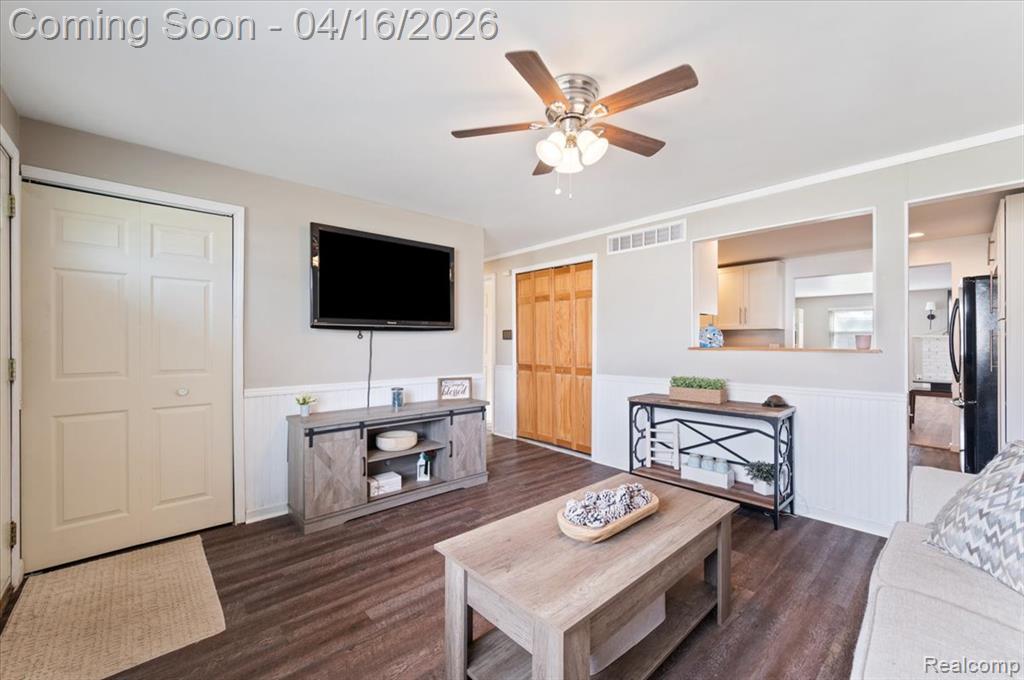 15423 Taft Street Romulus, MI 48174 - Photo 6 of 27