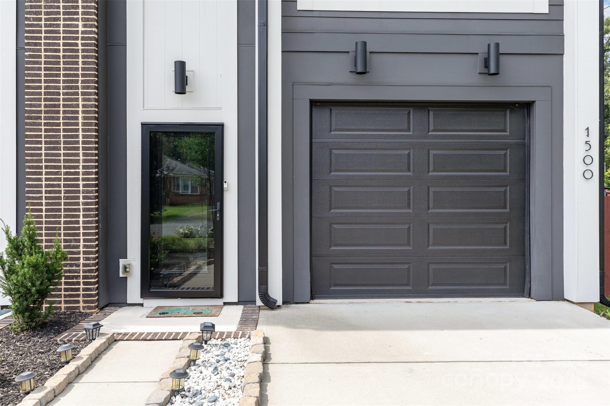 1500 Effingham Road Charlotte, NC 28208 - Photo 5 of 32 a view of entrance with the house