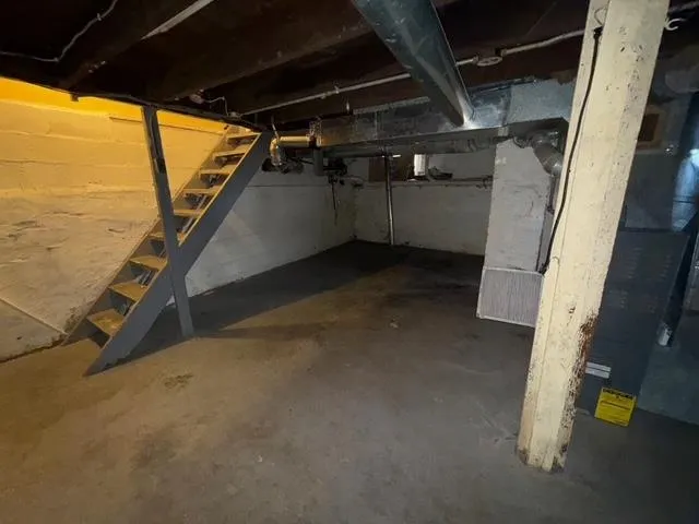 $89,900 | 1522 18th Avenue, Rockford, IL 61104