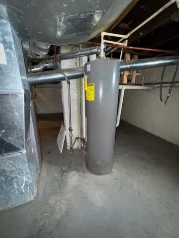 $89,900 | 1522 18th Avenue, Rockford, IL 61104