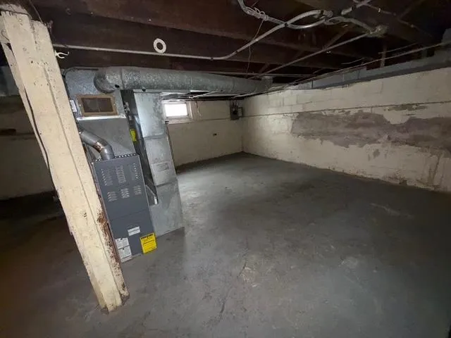 $89,900 | 1522 18th Avenue, Rockford, IL 61104