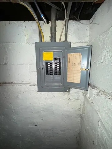 $89,900 | 1522 18th Avenue, Rockford, IL 61104