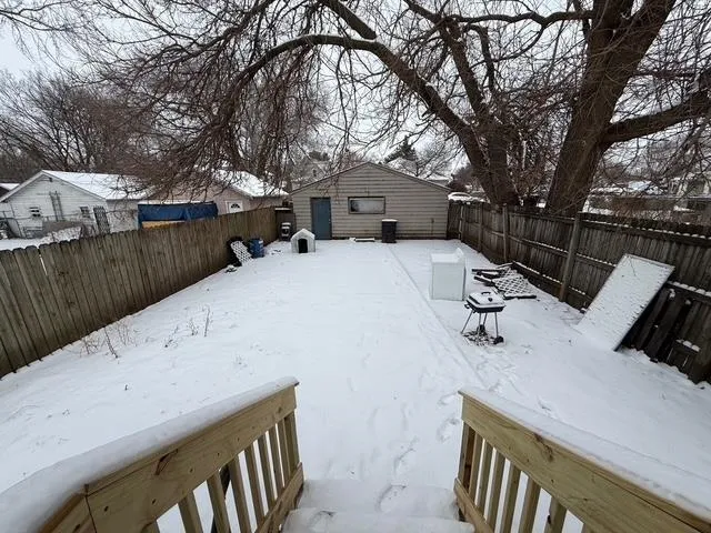 $89,900 | 1522 18th Avenue, Rockford, IL 61104