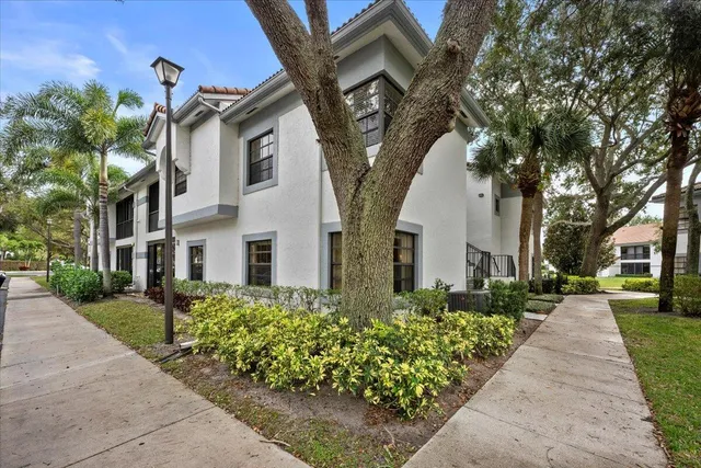 $225,000 | 5382 Firenze Drive, Unit D, Boynton Beach, FL 33437