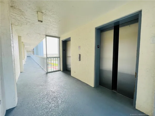 $3,400 | 10600 South Ocean Drive, Unit 701, Jensen Beach, FL 34957