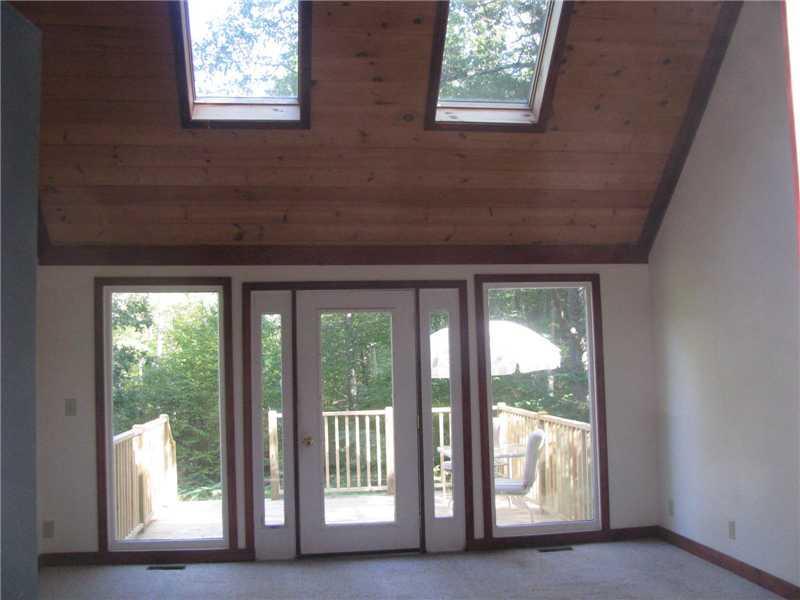 683 Benner Road Bristol, ME 04539 - Photo 3 of 5 Den/Family/Great Room.
