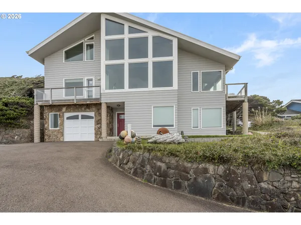 $2,499,000 | 1068 Northwest 6th Court, Lincoln City, OR 97367