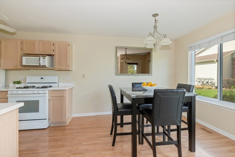 230 Crestview Drive, Unit A Wauconda, IL 60084 - Photo 3 of 12