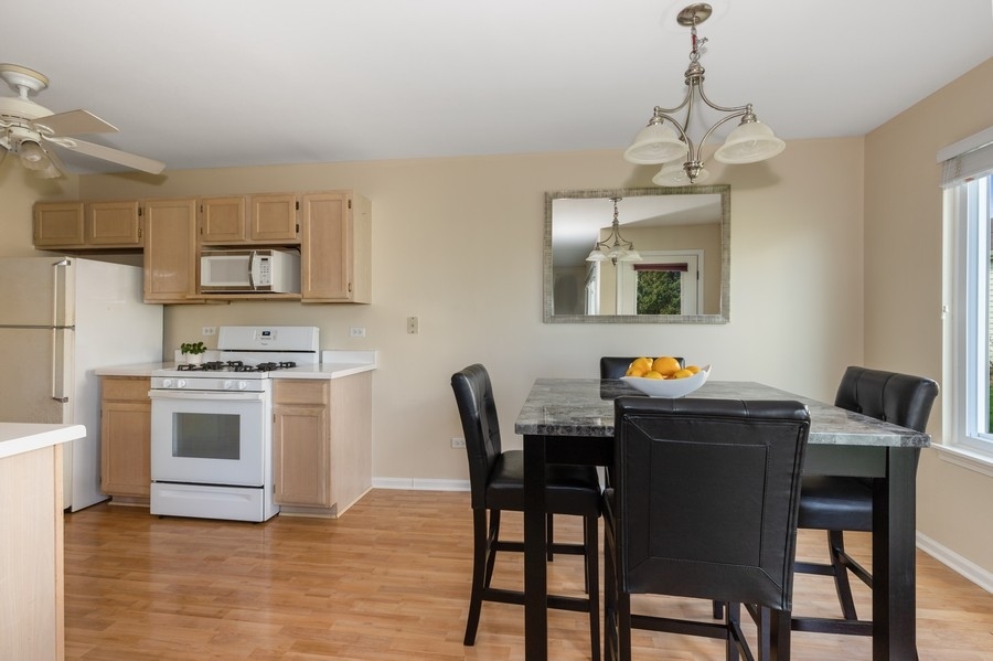 230 Crestview Drive, Unit A Wauconda, IL 60084 - Photo 4 of 12