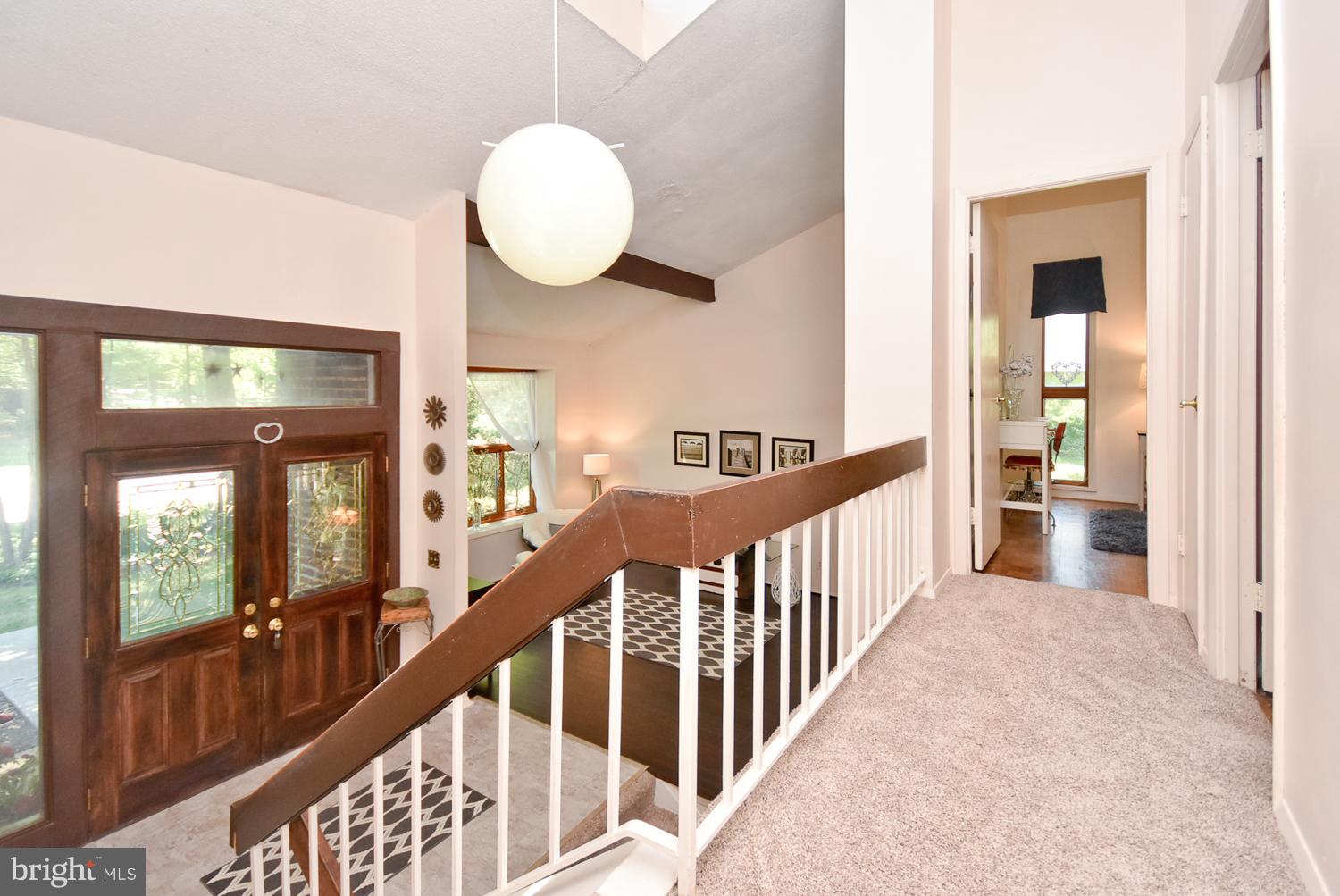 5348 Lightning View Road Columbia, MD 21045 - Photo 17 of 29 Interior (Foyer)