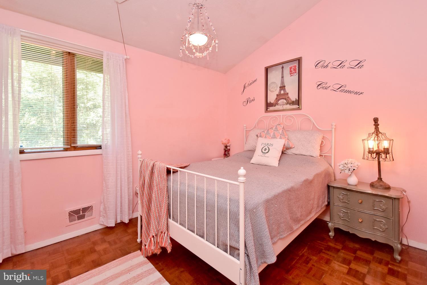 5348 Lightning View Road Columbia, MD 21045 - Photo 23 of 29 Bedroom