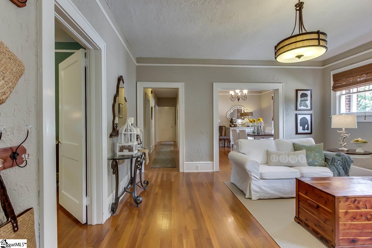 609 Overbrook Road Greenville, SC 29607 - Photo 14 of 36