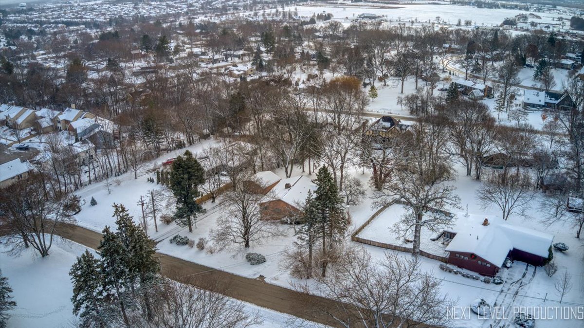 38W443 Sunset Drive St. Charles, IL 60175 - Photo 30 of 33 a view of a backyard of the house