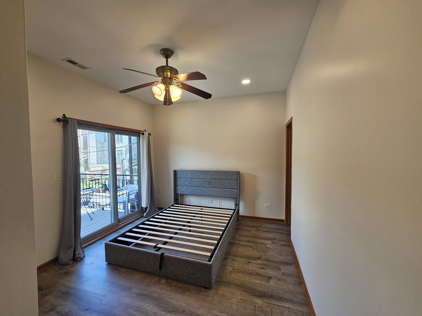1326 West Grenshaw Street, Unit 2D Chicago, IL 60607 - Photo 8 of 16