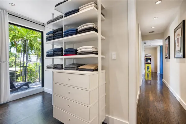$2,950,000 | 1548 Biarritz Drive, Miami Beach, FL 33141