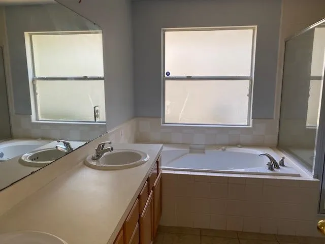 $2,200 | 1030 Parkview Drive, Tallahassee, FL 32311