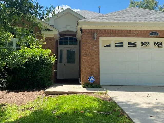 $2,200 | 1030 Parkview Drive, Tallahassee, FL 32311