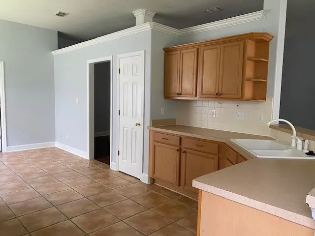 $2,200 | 1030 Parkview Drive, Tallahassee, FL 32311