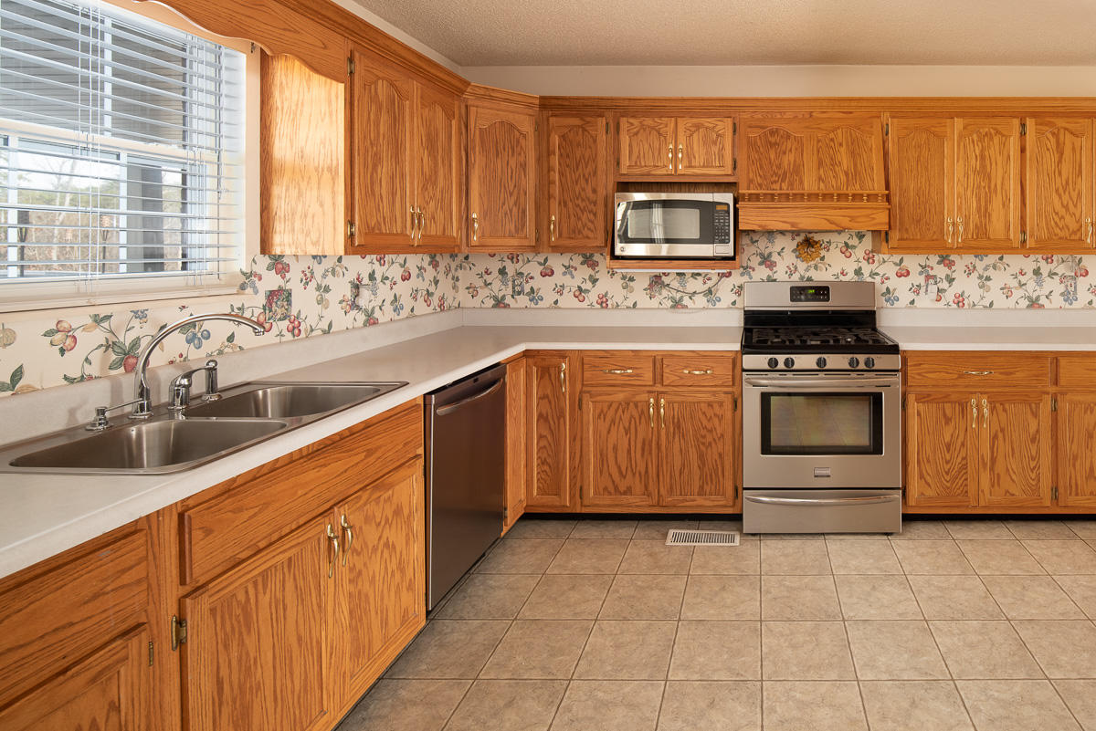 2218 Marlin Road Maryville, TN 37801 - Photo 12 of 23 Kitchen