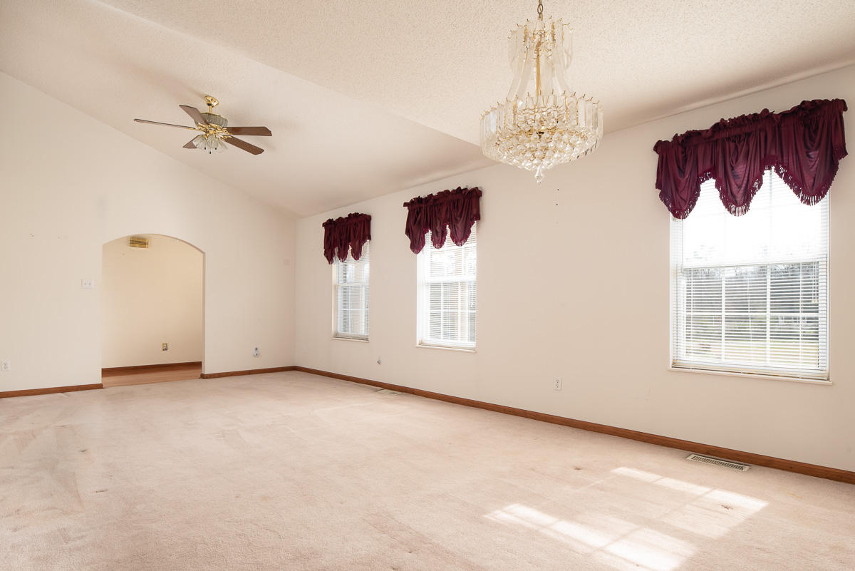 2218 Marlin Road Maryville, TN 37801 - Photo 9 of 23 Living Room
