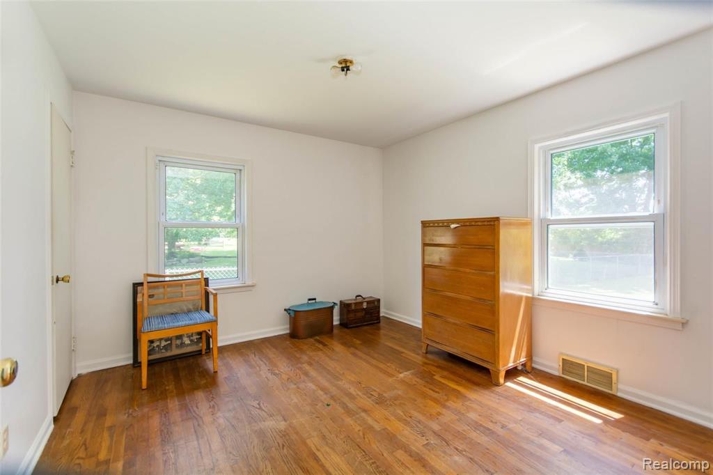 826 Michelson Road Rochester Hills, MI 48307 - Photo 13 of 34