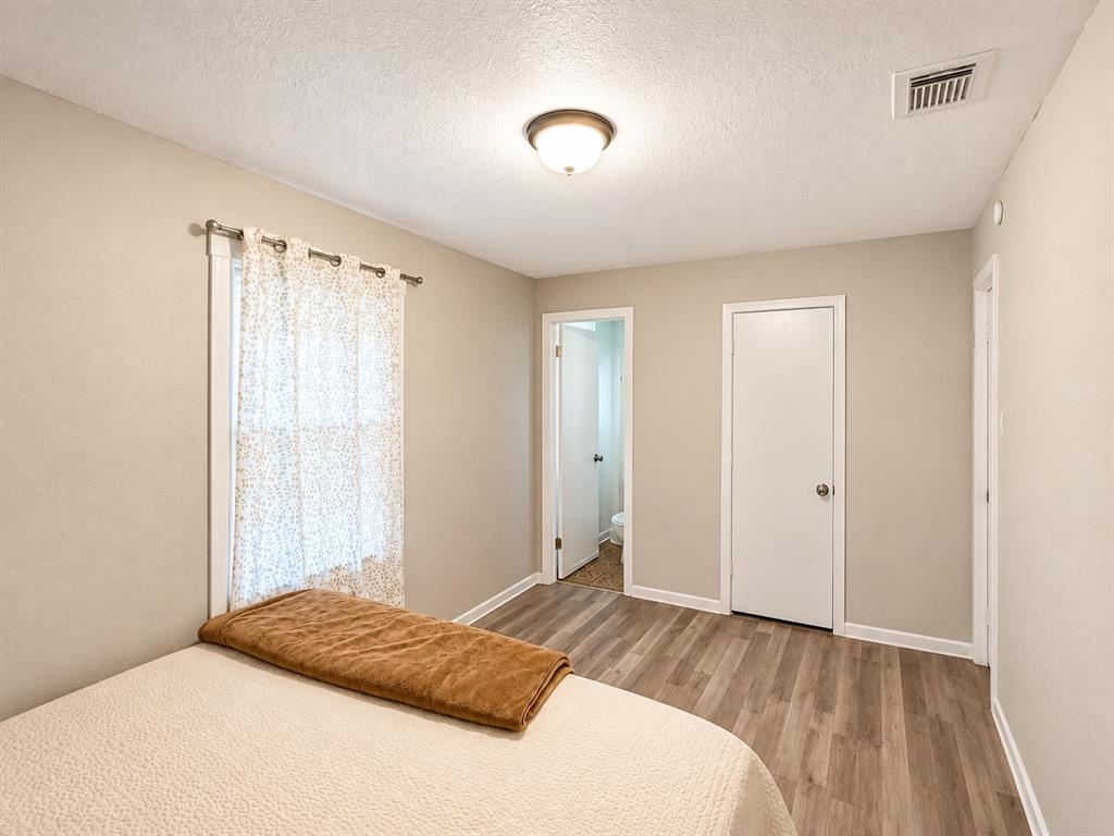 1125 Ridgeview Street Mesquite, TX 75149 - Photo 6 of 14 Gallery Image 6