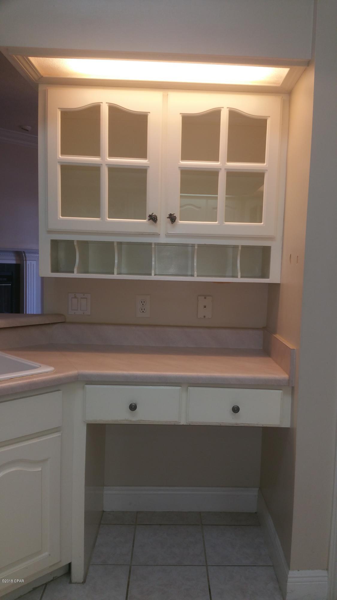 2002 Sutherland Road Lynn Haven, FL 32444 - Photo 12 of 34 Gallery Image 12