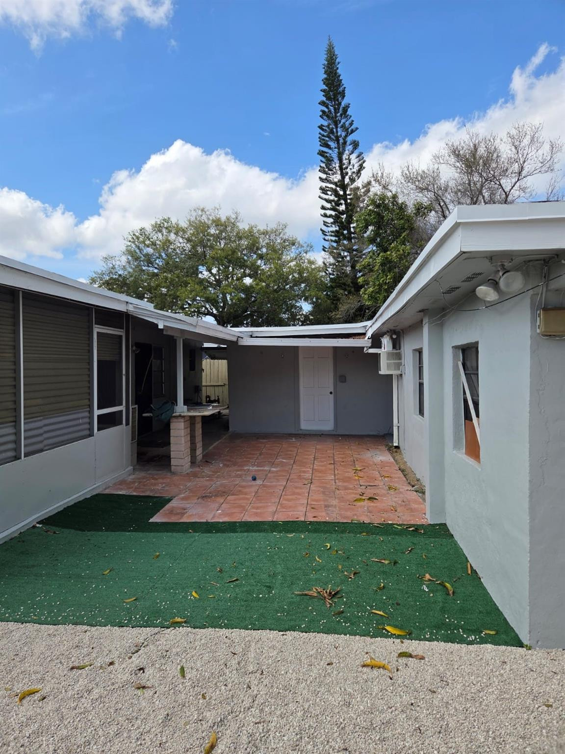 31 Edmund Road, Unit 5 West Park, FL 33023 - Photo 13 of 14 Photo 11