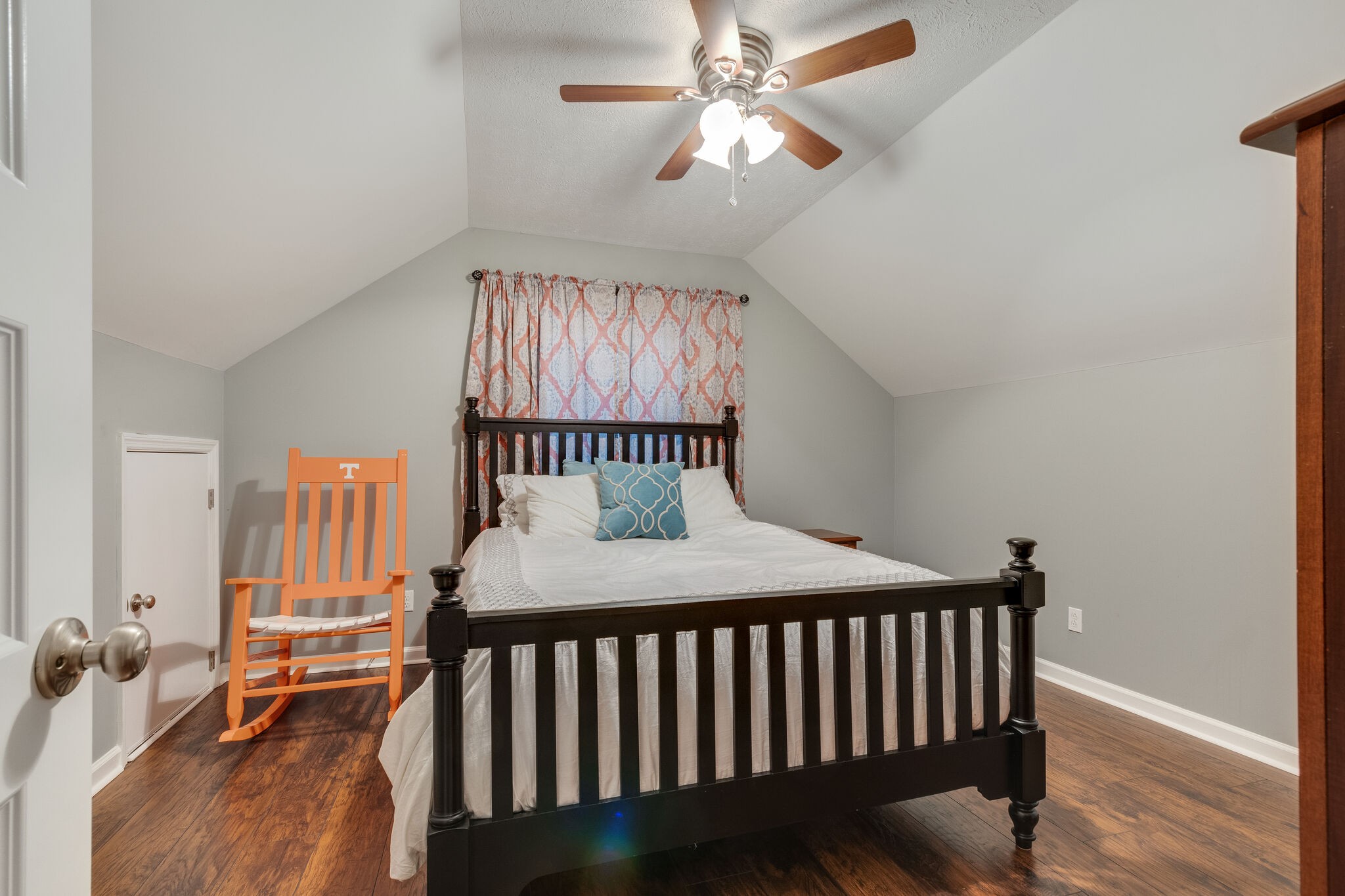 7593 Beech Hill Road Pulaski, TN 38478 - Photo 28 of 40 a bedroom with a bed and a window
