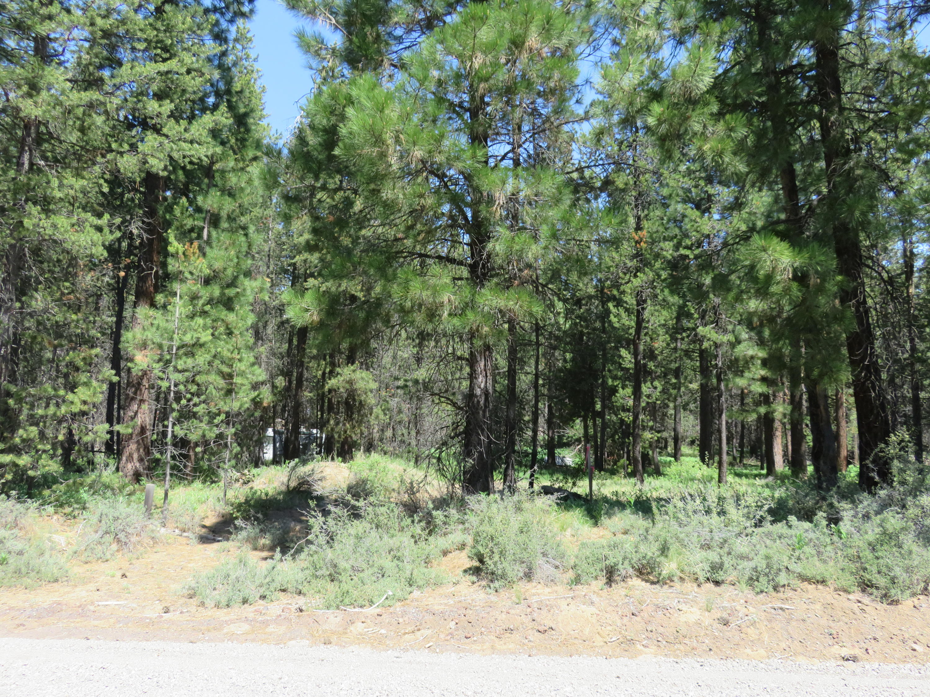 16880 Indio Road Bend, OR 97707 - Photo 2 of 8 IMG_0007