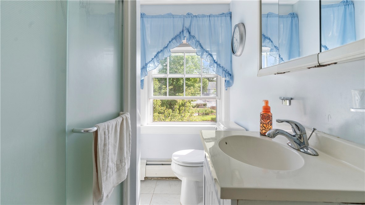 21 Brookwood Road Cranston, RI 02910 - Photo 4 of 14