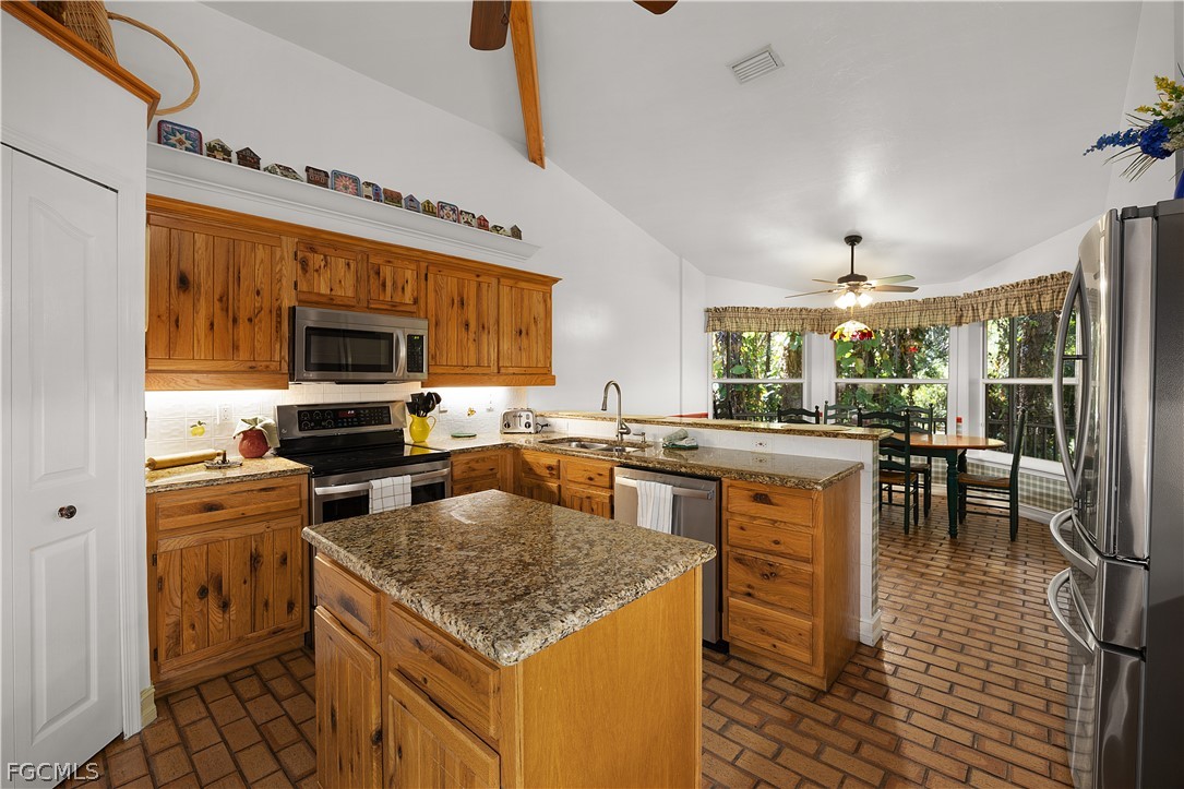 5960 Neal Road Fort Myers, FL 33905 - Photo 9 of 42 Gallery Image 9