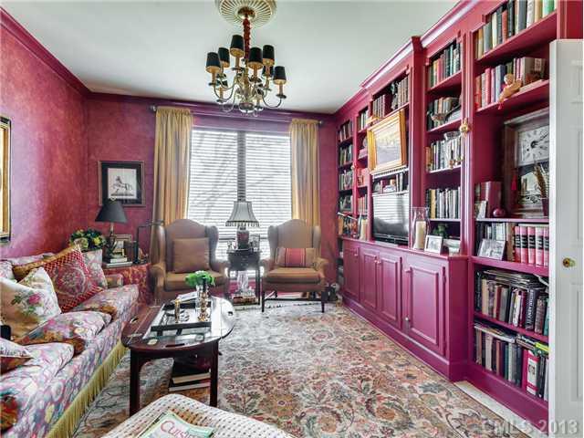 964 Cherokee Road, Unit E6 Charlotte, NC 28207 - Photo 4 of 16 Gallery Image 4