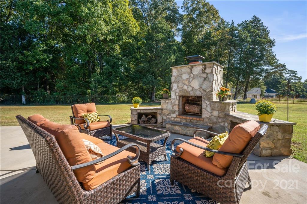 19610 Shearer Road Davidson, NC 28036 - Photo 40 of 48 Gallery Image 40