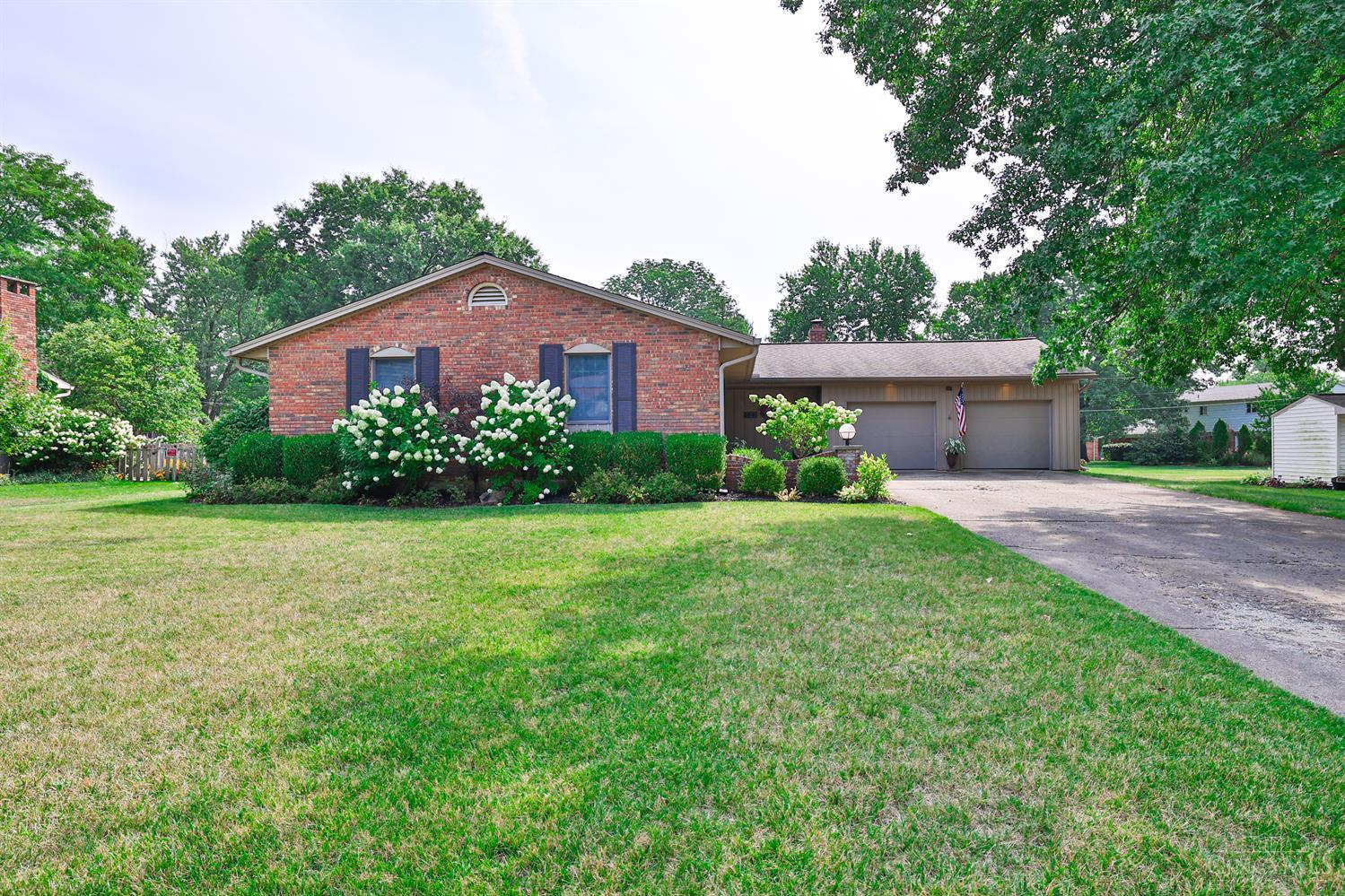 522 Riddle Road Cincinnati, OH 45231 - Photo 2 of 57 Gallery Image 2
