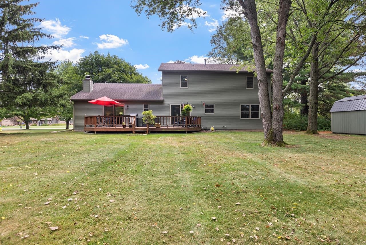 225400 Indigo Road Wausau, WI 54401 - Photo 4 of 59 Gallery Image 4