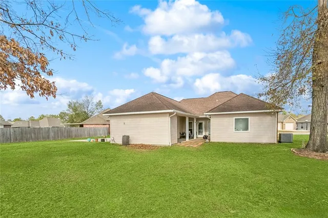 $255,000 | 13100 East Coles Creek Loop, Hammond, LA 70403