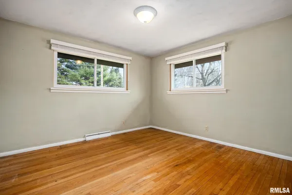 $220,000 | 604 South Elm Street, Washington, IL 61571