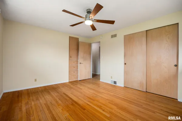 $220,000 | 604 South Elm Street, Washington, IL 61571