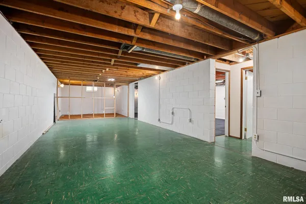 $220,000 | 604 South Elm Street, Washington, IL 61571