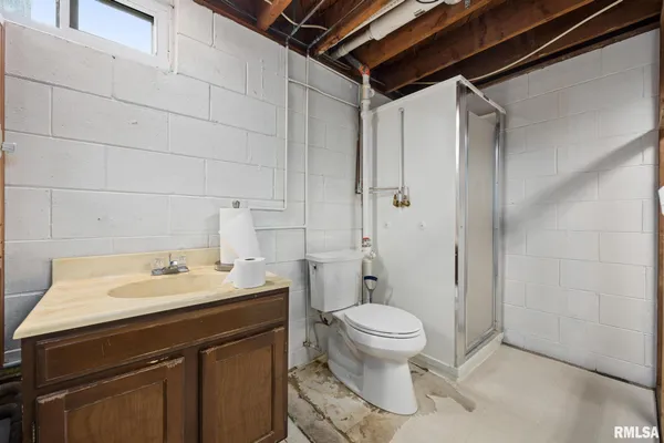 $220,000 | 604 South Elm Street, Washington, IL 61571