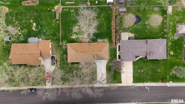 $220,000 | 604 South Elm Street, Washington, IL 61571