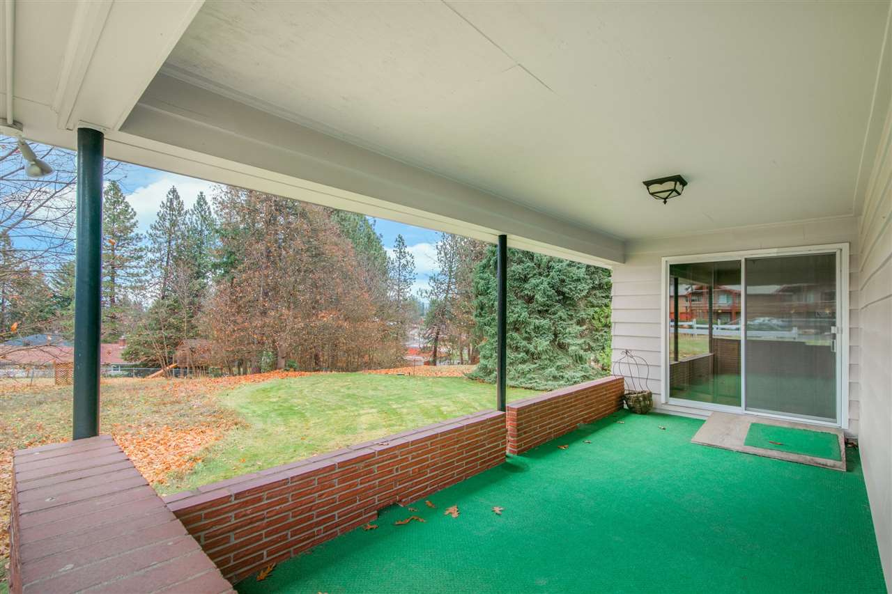 924 West Hawthorne Road Spokane, WA 99218 - Photo 7 of 20
