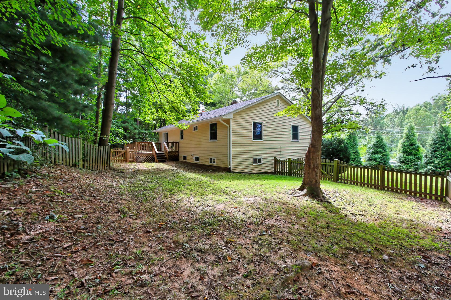 6710 Yates Ford Road Manassas, VA 20111 - Photo 38 of 39 Spacious Fully Fenced Back Yard